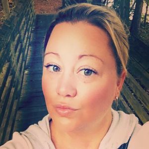 Meet your Posher, Abigail